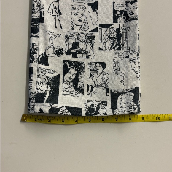 Reformation Newsprint/Comic Print Highrise Jeans - Picture 15 of 17